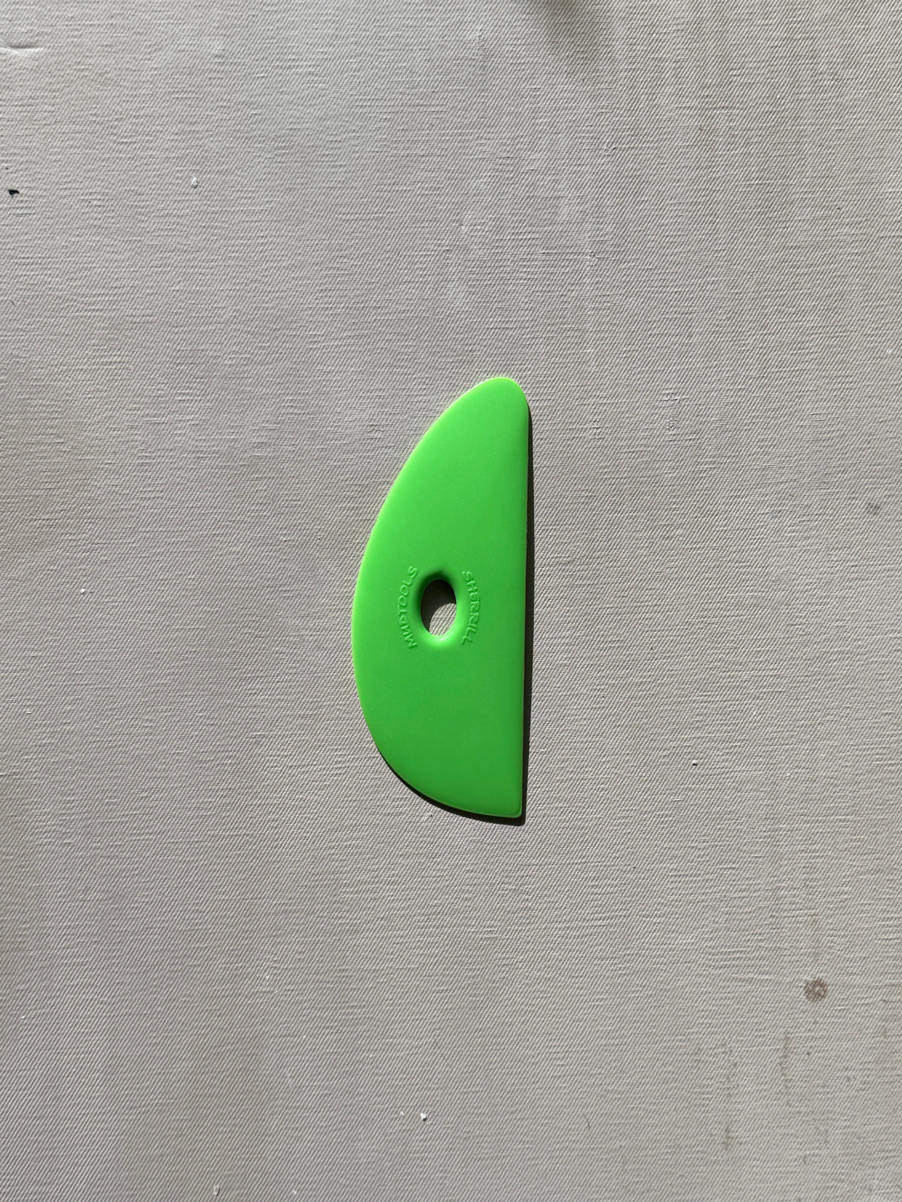 MUDTOOLS | Polymer Rib Green (Medium) | Shape 3